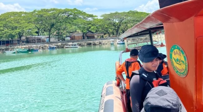 Tim SAR dikerahkan untuk melakukan operasi pencarian korban nelayan yang hilang melaut di Muna. Foto: Istimewa