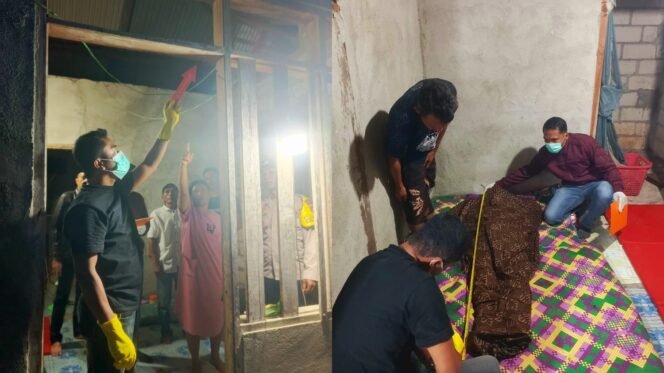 
 Wanita lansia, Ketut Jati (71) ditemukan meninggal dunia akibat gantung diri di rumahnya di Buton Utara. Foto: Istimewa