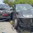 Dua unit mobil rombongan Pemprov Sultra terlibat kecelakaan di Buton. Foto: Istimewa