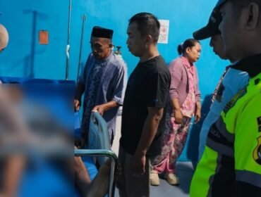 Seorang pria meninggal dunia akibat kecelakaan di Jalan Trans Sulawesi Kolaka Utara. Foto: Istimewa