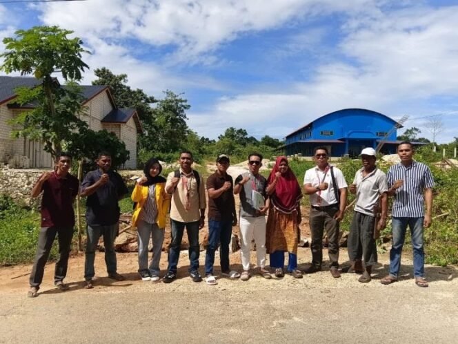 
 Pemilik lahan pembangunan KDMP Desa Polindu Gandeng LBH HAMI Buton. Foto: Istimewa
