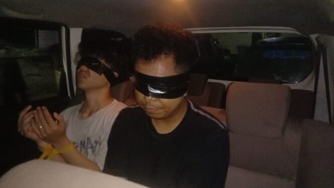 
 Dua pelaku curanmor di 48 TKP saat ditangkap aparat kepolisian. Foto: Istimewa
