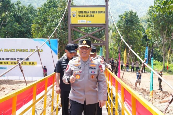 
 Tak Hanya Mako Brimob, Wakapolri Resmikan 17 Jembatan Perintis di Sultra