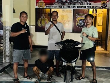 Seorang mahasiswa indisl PS (23) diamankan polisi saat hendak jual motor hasil curian di Kolaka. Foto: istimewa.