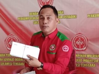 Kuasa hukum Haji Nane, Isra Jingga Saeani saat ditemui di kantornya. Foto: penafaktual.com