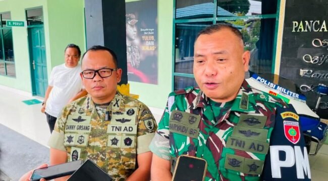 Komandan Kodim 1417/Kendari Kolonel Arm Danny AP Girsang (kiri) bersama Dandenpom Kendari. Foto: Istimewa