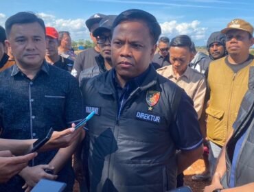 Direktur Tipidter Bareskrim Polri Brigjen Pol Irhamni (tengah). Foto: Istimewa