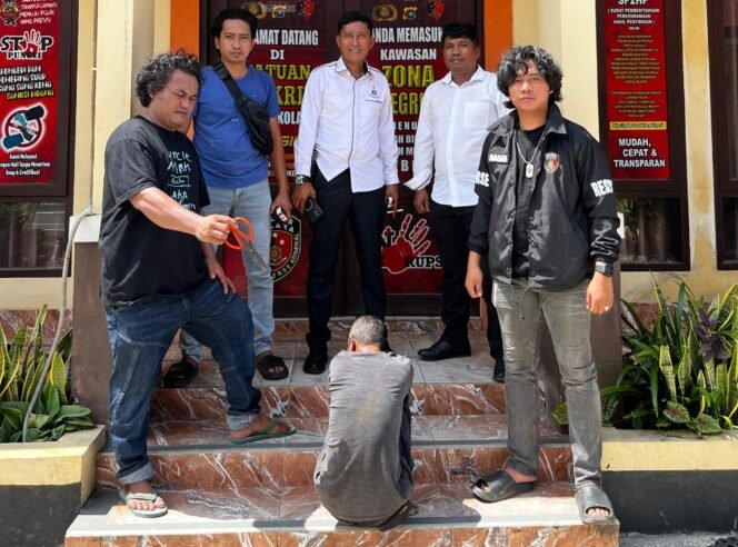 
 Seorang pria inisial S (29) ditangkap polisi usai bobol kios korban di Kolaka. Foto: Istimewa