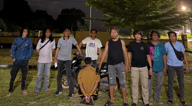 Tim Elang Anti Bandit Satreskrim Polres Kolaka menangkap pria inisial AS (27) pelaku penjambretan HP di Kolaka. Foto: Istimewa.