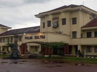 Kepolisian Daerah Sulawesi Tenggara menetapkan tersangka tiga petani asal Routa Konawe usai demo tolak Jalan Houling PT SCM. Foto: Istimewa