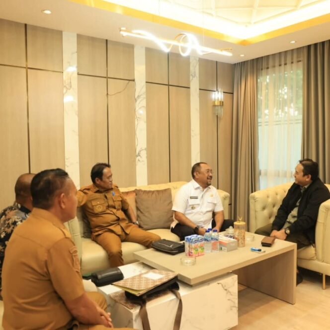 
 Audiensi Pemkab Bombana dengan Kementerian Pertanian RI di Jakarta. Foto: Istimewa