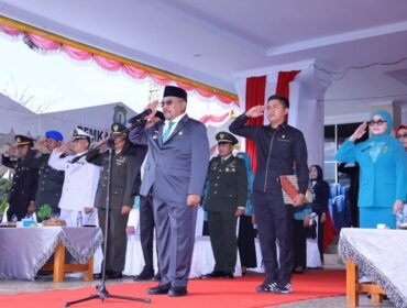 Bupati Bombana Ir. H. Burhanuddin, M.Si., saat menjadi inspektur upacara Hari Lahir Pancasila, Senin, 1 Juni 2026. Foto: Istimewa