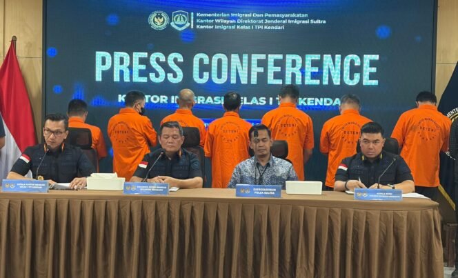 
 Imigrasi Kendari Gagalkan Penyelundupan 7 WNA Tiongkok ke Australia