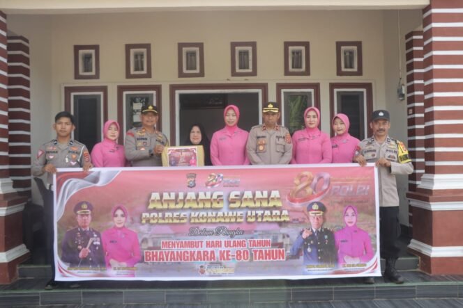 
 Polres Konawe Utara bersama Bhayangkari Cabang Konawe Utara menggelar kegiatan anjangsana dan Bhayangkari Peduli kepada purnawirawan dan warakawuri Polri