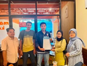 KSBSI mendampingi sembilan Eks Tenaga Pengajar dan Kependidikan Politeknik Bombana. Foto: Istimewa
