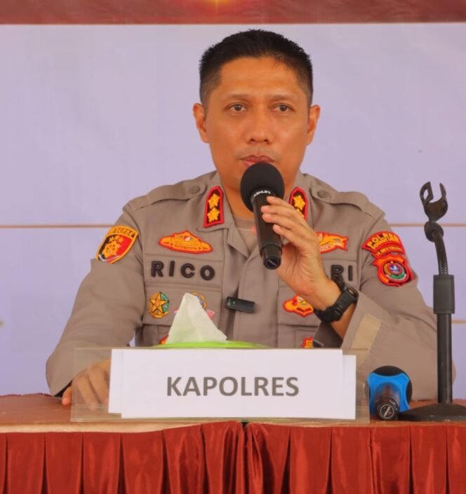 
 Kapolres Konawe Utara AKBP Ricko Pernanda dalam konferensi pers di halaman Mapolres, Rabu, 10 Juni 2026. Foto: Istimewa
