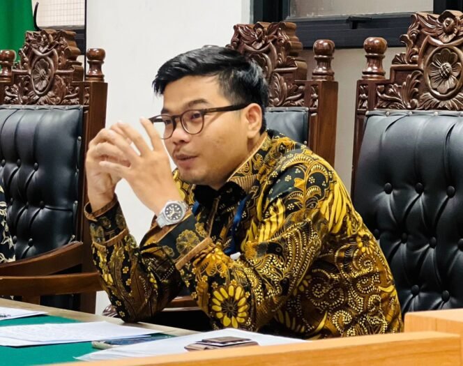 
 MHD. Nova Abu Bakar, S.H