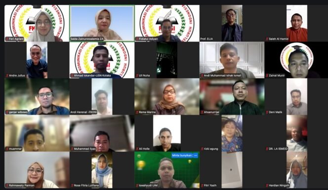 
 Forum Komunikasi Dosen Seluruh Indonesia mengelar Silaturahmi Kebangsaan via Zoom. Foto: Istimewa