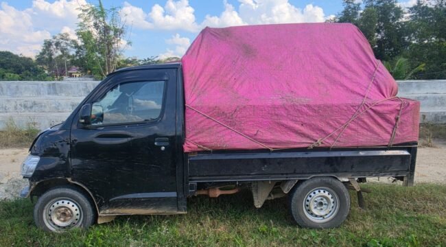 Mobil pikap yang mengangkut ratusan tabung gas LPG disita aparat Kepolisian Resor Konawe. Foto: Istimewa