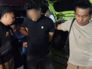 Pria asal Kabupaten Bone Sulawesi Selatan inisial AS (39) ditangkap polisi di Kolaka diduga terlibat kasus penyalahgunaan narkotika. Foto: Istimewa