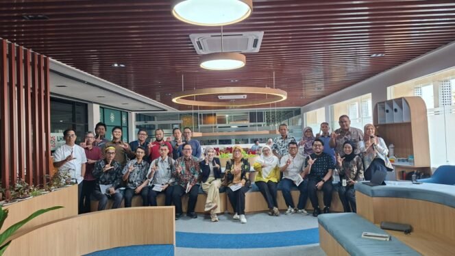 
 Kegiatan bedah buku berjudul Jurnalisme untuk Kemanusiaan di PP Muhamadiyah di Jakarta. Foto: Istimewa