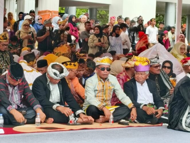 
 Muh Saleh (kedua dari kanan) Kepala Kantor Wilayah Kementerian Agama Provinsi Kalimantan Utara. Foto: Istimewa