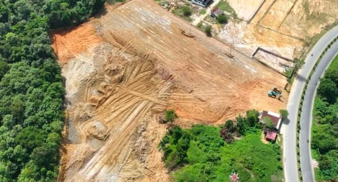 
 Foto udara lahan di Kelurahan Puuwatu Kendari  yang menjadi objektif dugaan penyerobotan dan kini telah dilaporkan ke Polda Sultra. Foto: Istimewa
