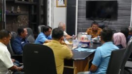 Sekda Kota Metro Ahmad Hariyanto saat menerima audiensi Pengurus Daerah (Pengda) Jaringan Media Siber Indonesia (JMSI) Provinsi Lampung di ruang kerjanya. Foto: Istimewa