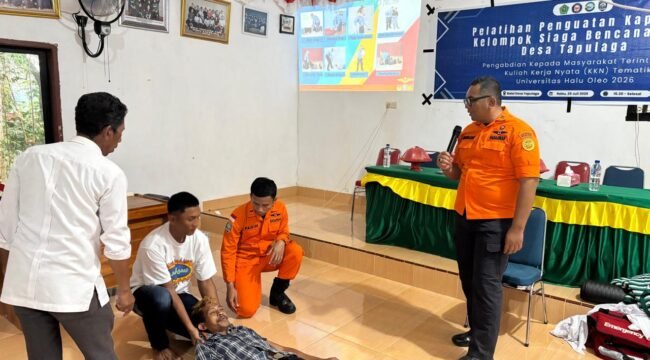 Pelatihan penguatan kapasitas, tanggap darurat dan evakuasi di Desa Tapulaga. Foto: Istimewa