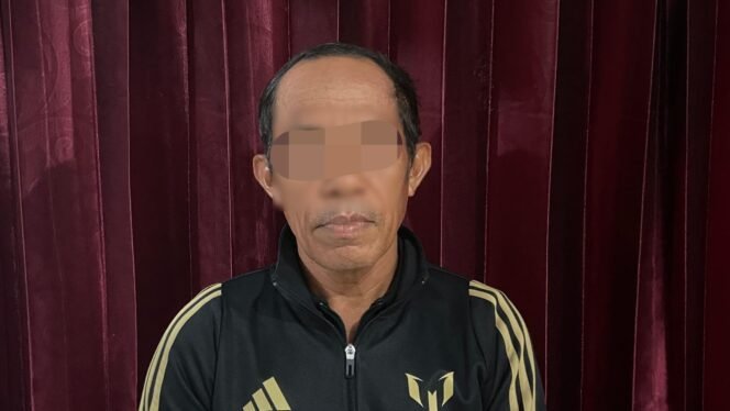 
 Pria inisial AM (47) ditetapkan sebagai tersangka kasus pencabulan terhadap empat pelajar di Kendari. Foto: Istimewa