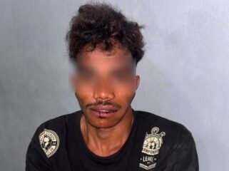 Seorang pria inisial LI (21) ditankap polisi setelah merampas handphone seorang wanita di Taman Meohai Kendari. Foto: Istimewa