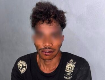 Seorang pria inisial LI (21) ditankap polisi setelah merampas handphone seorang wanita di Taman Meohai Kendari. Foto: Istimewa