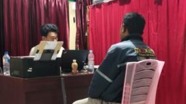 Seorang driver ojek online (ojol), inisial LM (43) saat melapor di Polresta Kendari. Foto: Istimewa