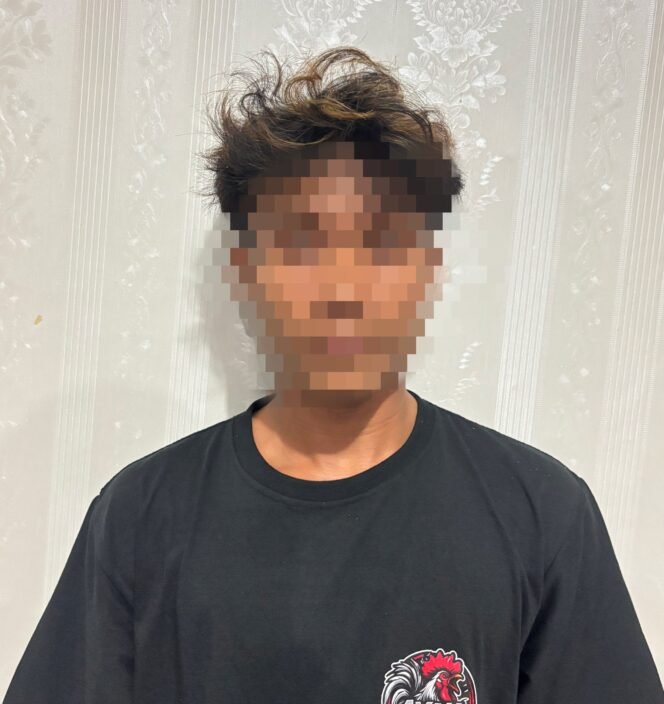 
 Unit PPA Satreskrim Polresta Kendari menangkap seorang pria berinisial AK (20). Foto: Istimewa