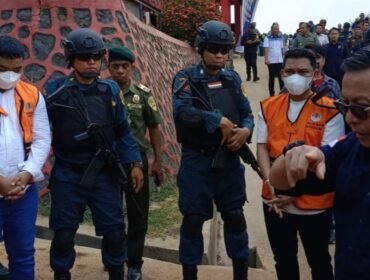 Lukman dan Anugrah Anca ditetapka tersangka kasus dugaan perusakan hutan di Desa Oko-oko, Kecamatan Pomala, Kabupaten Kolaka. Foto: Istimewa