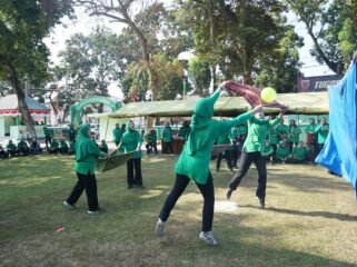 Komando Distrik Militer (Kodim) 1417/Kendari menggelar berbagai lomba dalam rangka menyambut HUT ke 81 R1 Tahun 2026. Foto: Istimewa