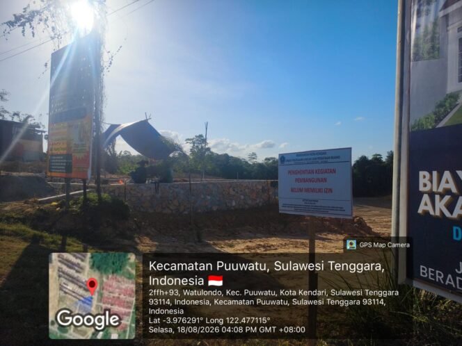 
 Gerakan Mahasiswa Pemerhati Rakyat (Gempur) Sultra menyoroti aktivitas pembangunan Alexandria Hills di Puwatu Kendari meskipun sudah ada plang penghentian di lokasi. Foto: Istimewa