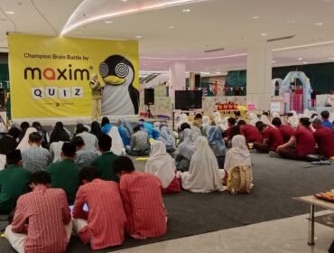 Perusahaan transportasi online Maxim menggelar kompetisi bahasa Inggris di Kota Kendari yang dihadiri ratusan pelajar tingkat SMA se- Sultra. Foto: Penafaktual.com