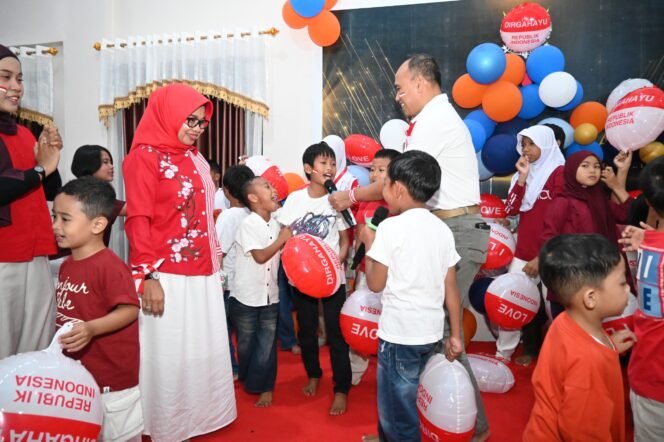
 Lanud Halu Oleo Gelar Syukuran dan Liwetan Peringati HUT ke-81 RI