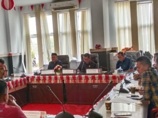 Rapat Dengar Pendapat (RDP) yang digelar Komisi III DPRD Kota Kendari terkait pelanggaran tata ruang yang dilakukan oleh PT Anoa Bintang Metalindo (ABM), Senin (31/8/2026). Foto: Penafaktual.com