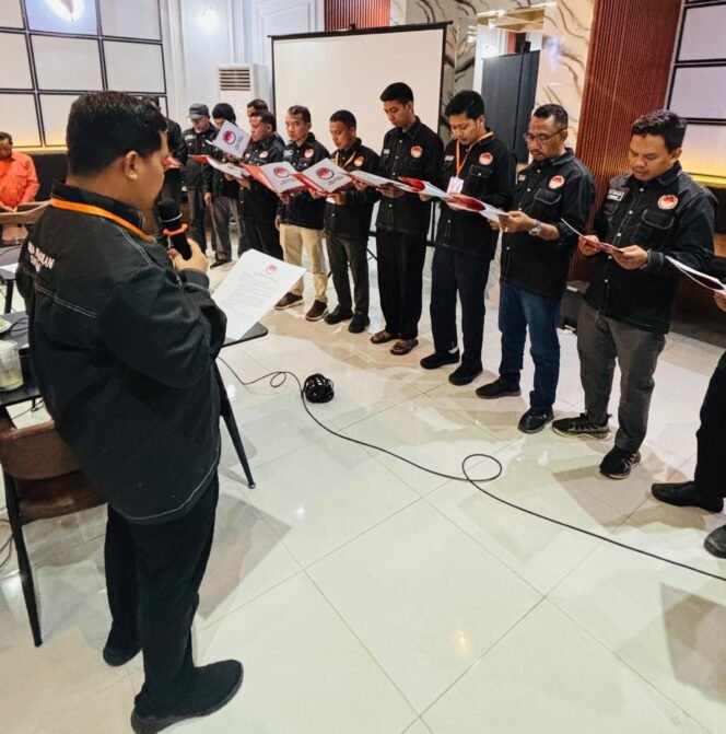 
 Pengukuhan para Ketua DPD GEMA Keadilan se-Sulawesi Tenggara. Foto: Istimewa