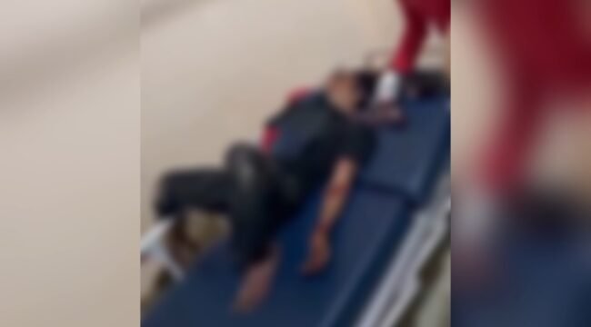 Seorang petani di Kabupaten Konawe Selatan bernama Harianto Makati (32) mengalami luka parah setelah dibacok pakai parang. Foto: Istimewa