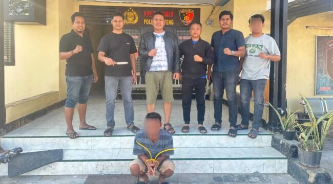 Sat Reskrim Polres Buton Tengah (Buteng) mengamankan seorang ayah inisial UHS (45) yang di diduga menganiaya anak kandung hingga tewas. Foto: Istimewa