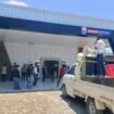 Koordinator aksi, Fardin Nage saat menyampaikan orasi. Foto: Istimewa