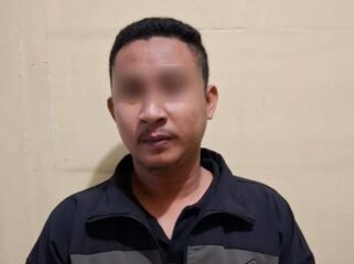 Pria di Kabupaten Konawe ditangkap Buser77 Sat Reskrim Polresta Kendari setelah diduga melakukan tindak pidana penadahan motor curian.Foto: Istimewa