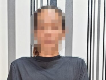 Pria inisial S (46) ditangkap polisi diduga jadi pengedar narkotika jenis sabu di Kolaka Utara. Foto: Istimewa