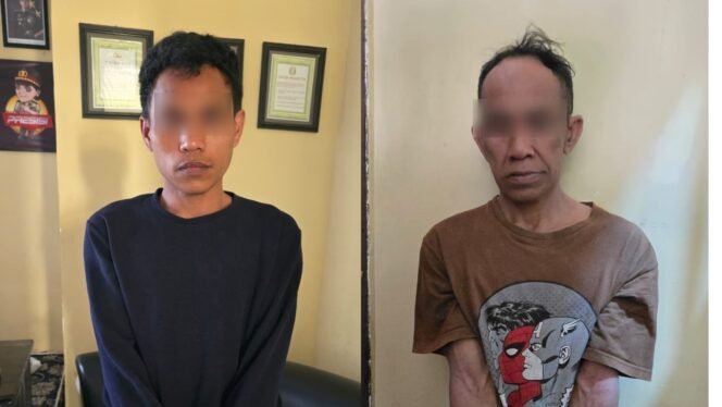 
 Dua pria pelaku tindak pinda pencurian handphone milik warga di Kelurahan Watu-Watu Kendari ditangkap Polisi. Foto: Istimewa