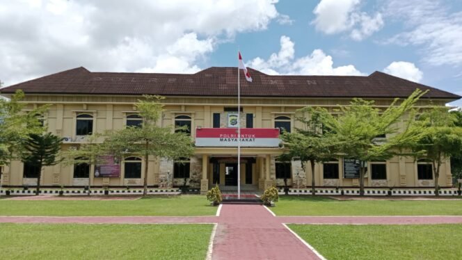 
 Kantor Kepolisian Resor Kota (Polresta) Kendari di Jalan  DI Panjaitan, Kelurahan Bonggoeya, Kecamatan Wua-Wua, Kota Kendari. Foto: Penafaktual.com