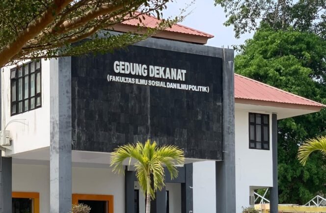 
 Gedung Dekanat Fakultas Ilmu Sosial dan Ilmu Politik (FISIP) UHO. Foto: Istimewa