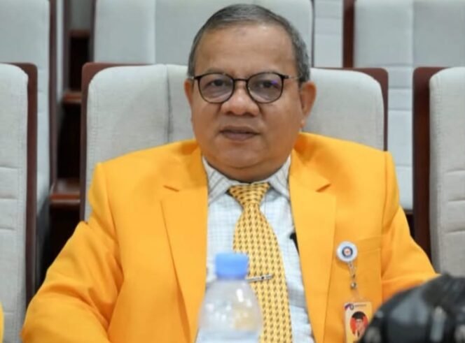 
 Prof. Takdir Saili